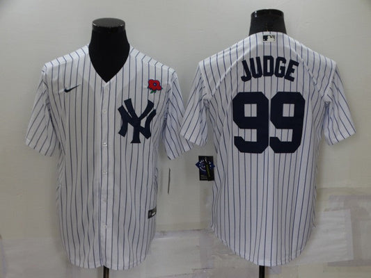 Men's New York Yankees Aaron Judge #99 White Replica Player Jersey1